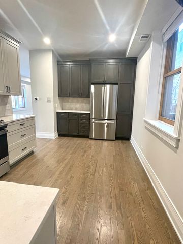 2543 W Iowa Street 3, Chicago, IL 60622