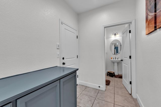 1433 Cummings Way, Folsom, CA 95630