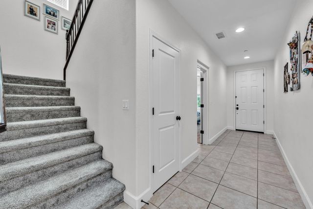 1433 Cummings Way, Folsom, CA 95630
