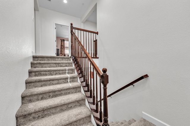 1433 Cummings Way, Folsom, CA 95630