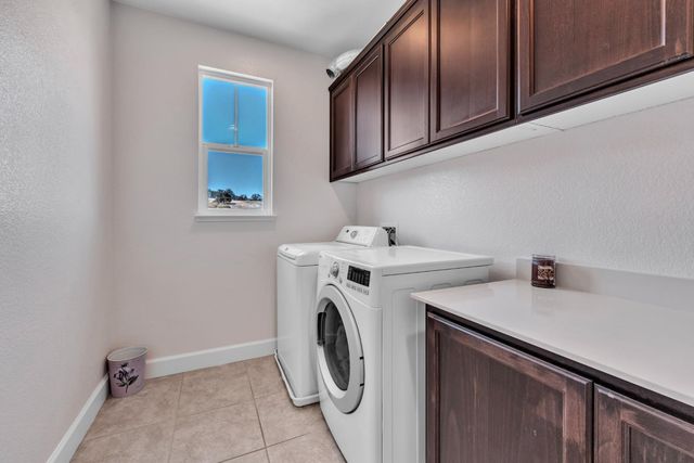 1433 Cummings Way, Folsom, CA 95630