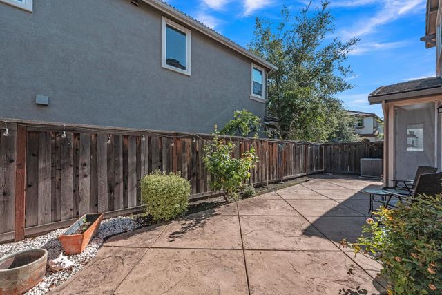 1433 Cummings Way, Folsom, CA 95630