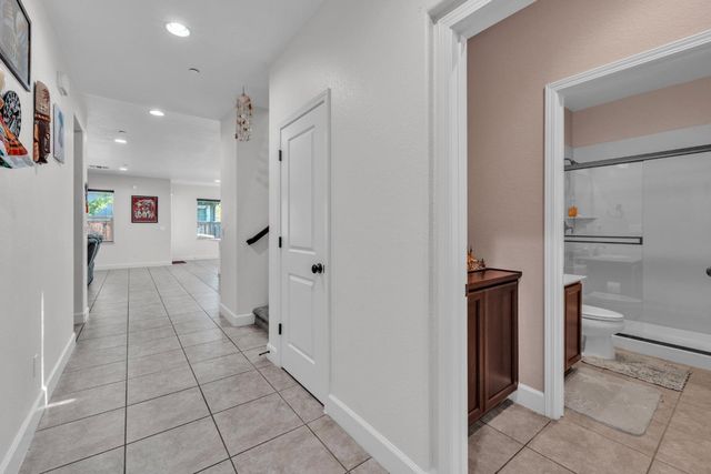 1433 Cummings Way, Folsom, CA 95630