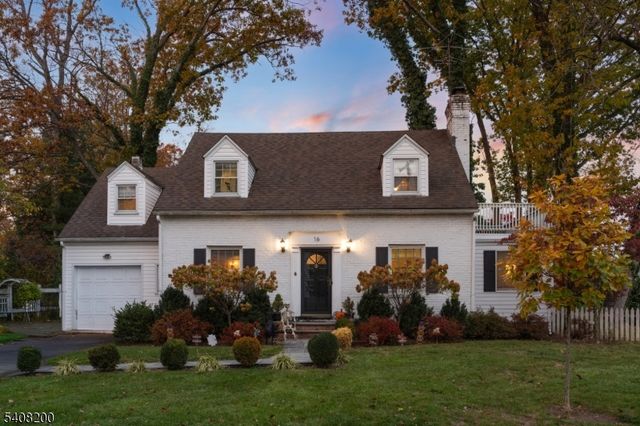 16 Meadowbrook Rd, Chatham Boro, NJ 07928