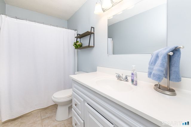 85 Pleasant View Avenue, Bristol, CT 06010