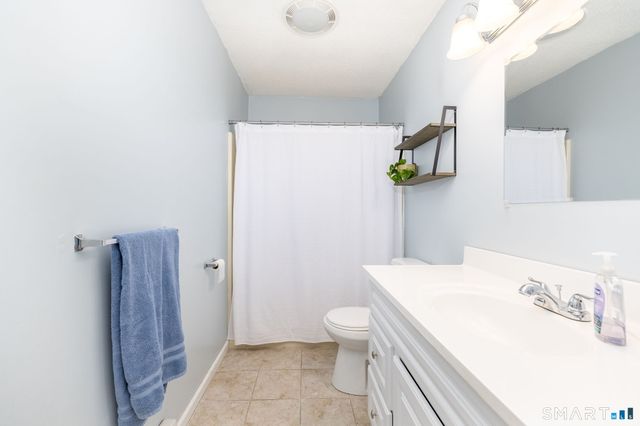85 Pleasant View Avenue, Bristol, CT 06010