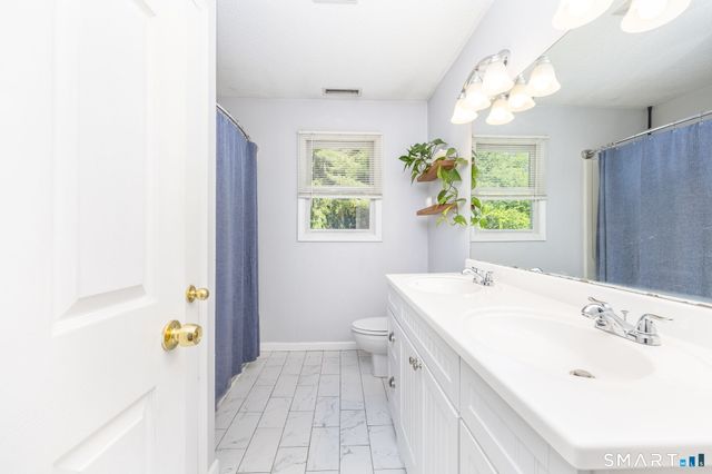 85 Pleasant View Avenue, Bristol, CT 06010