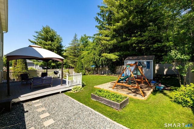 85 Pleasant View Avenue, Bristol, CT 06010