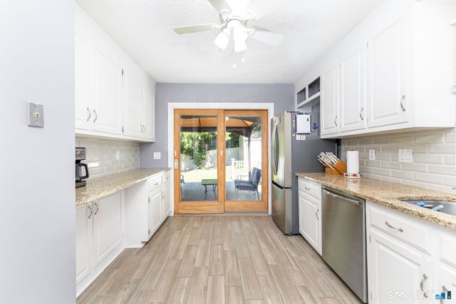 85 Pleasant View Avenue, Bristol, CT 06010