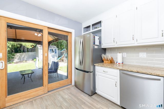 85 Pleasant View Avenue, Bristol, CT 06010