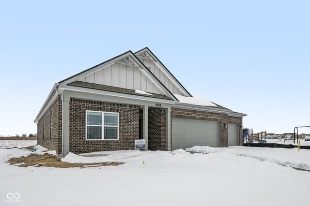 5885 Norfolk Row, Greenwood, IN 46143