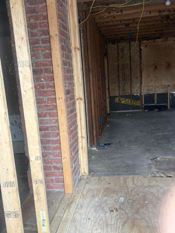 20020 Hickory Street, Detroit, MI 48205