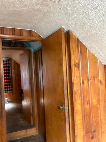 20020 Hickory Street, Detroit, MI 48205