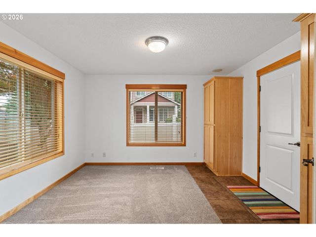 311 Nw 96TH St, Vancouver, WA 98665