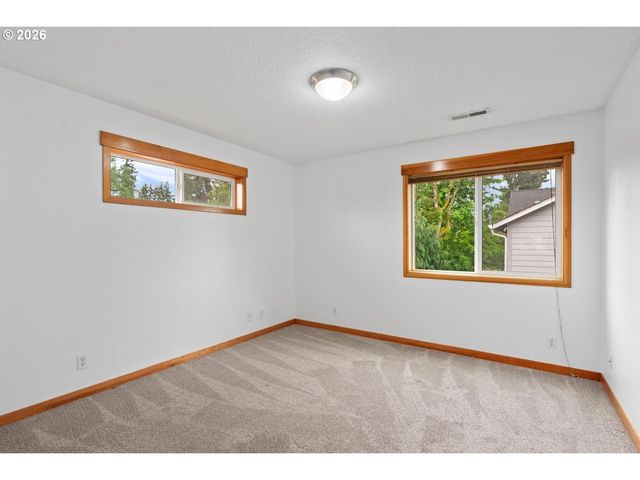 311 Nw 96TH St, Vancouver, WA 98665