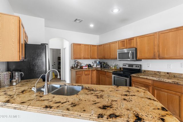 4740 E MOUNTAIN VISTA Drive, Phoenix, AZ 85048