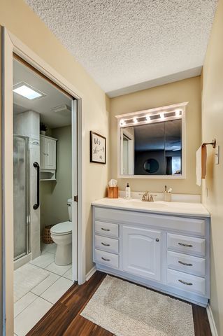 11212 Cottonwood Drive 23B, Palos Hills, IL 60465