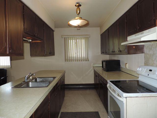 45519 Fairchild Road, Macomb Twp, MI 48042