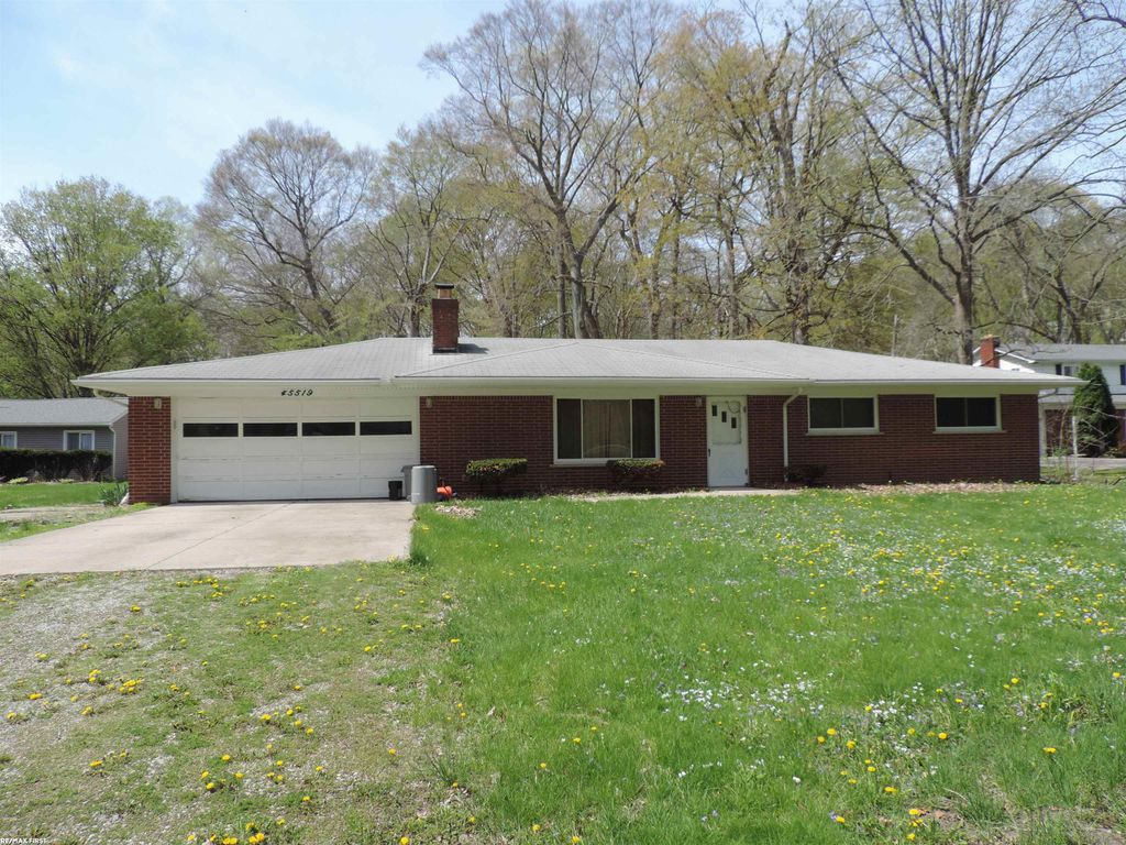45519 Fairchild Road, Macomb Twp, MI 48042