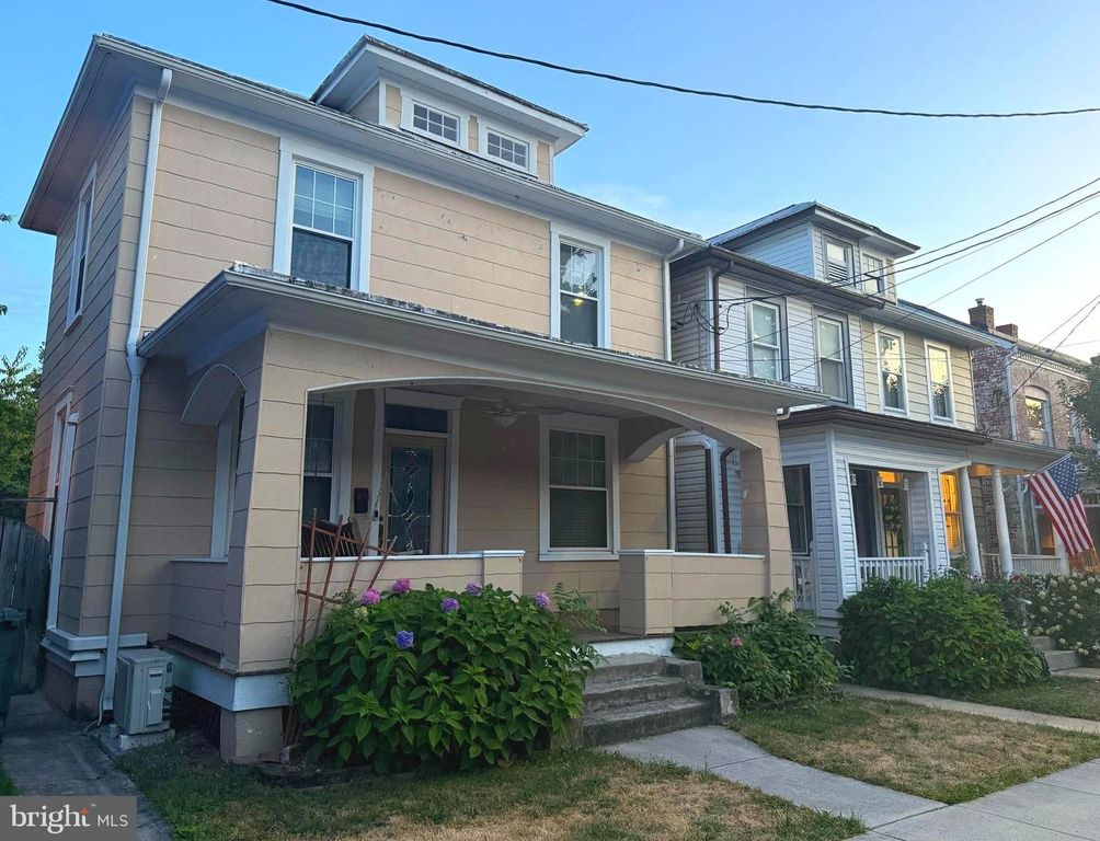 210 DILL AVE, Frederick, MD 21701