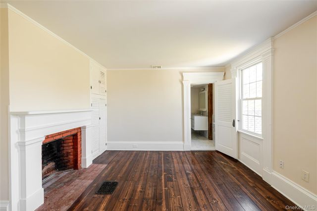 1569 Hoosick Road, Troy, NY 12180
