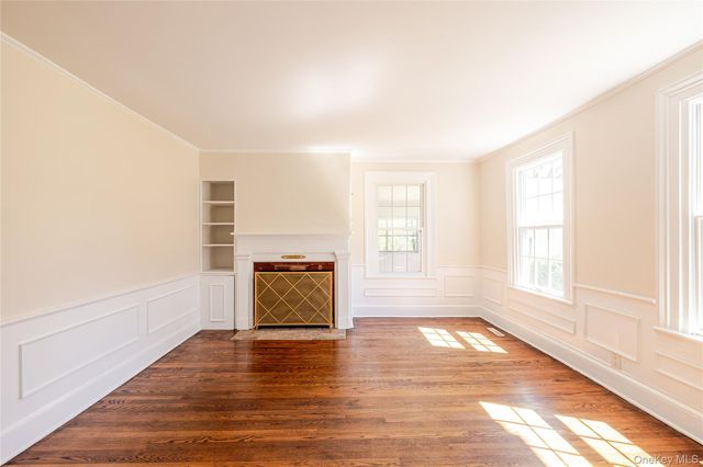 1569 Hoosick Road, Troy, NY 12180