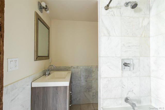 1569 Hoosick Road, Troy, NY 12180