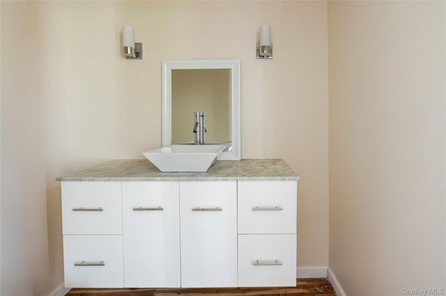 1569 Hoosick Road, Troy, NY 12180
