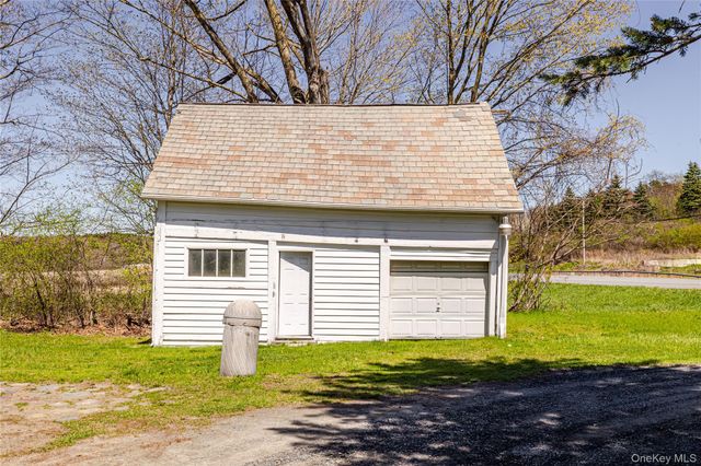 1569 Hoosick Road, Troy, NY 12180