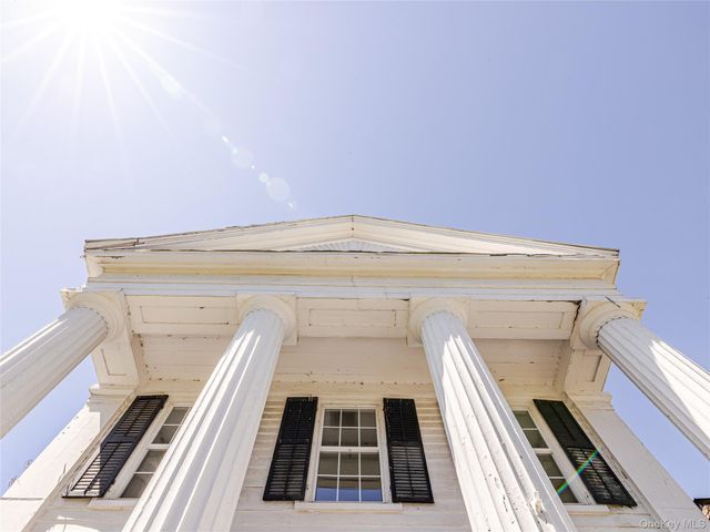 1569 Hoosick Road, Troy, NY 12180