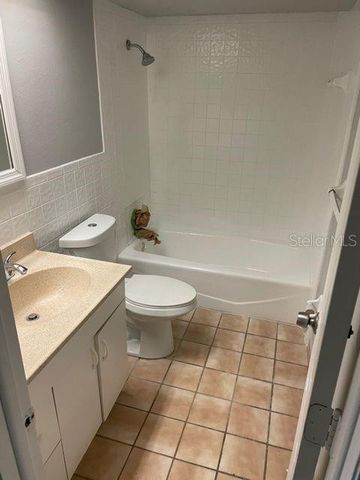 419 PINEAPPLE STREET 3, Tarpon Springs, FL 34689
