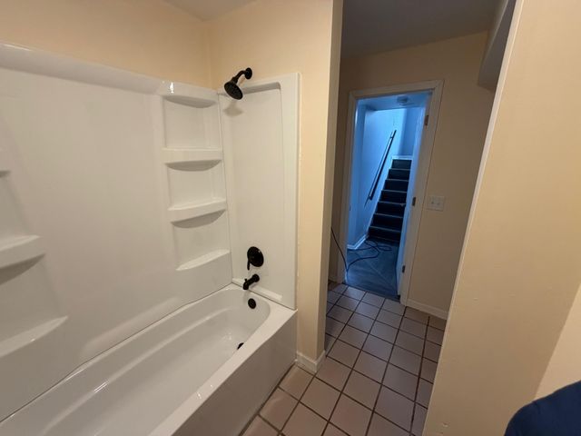 57704 Rumshire Drive, Mattawan, MI 49071