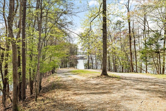 109 Whisperridge CT, Moneta, VA 24121