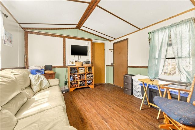 109 Whisperridge CT, Moneta, VA 24121