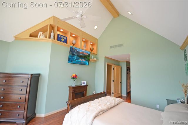 38048 Huron Pointe Drive, Harrison Twp, MI 48045