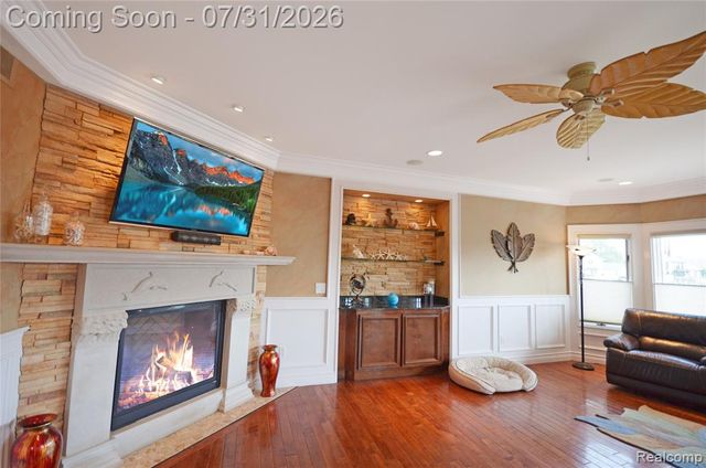 38048 Huron Pointe Drive, Harrison Twp, MI 48045