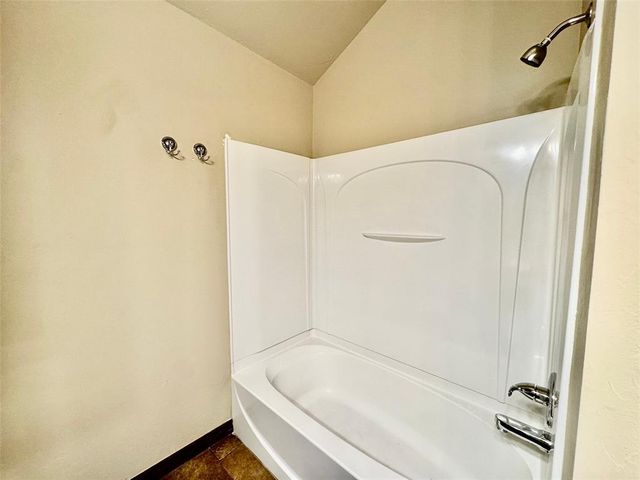 18210 Manera Way, Edmond, OK 73012
