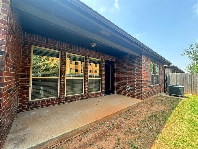 18210 Manera Way, Edmond, OK 73012