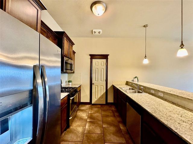 18210 Manera Way, Edmond, OK 73012
