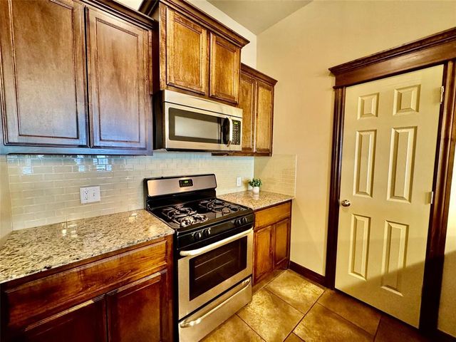 18210 Manera Way, Edmond, OK 73012