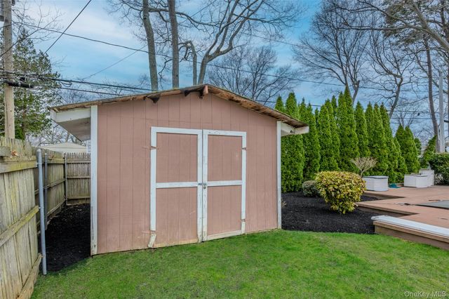 12 Westmoylan Lane, Coram, NY 11727
