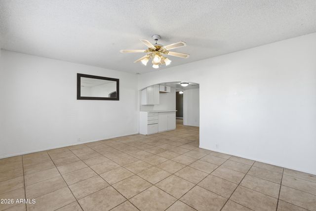 4045 W MONTEBELLO Avenue, Phoenix, AZ 85019