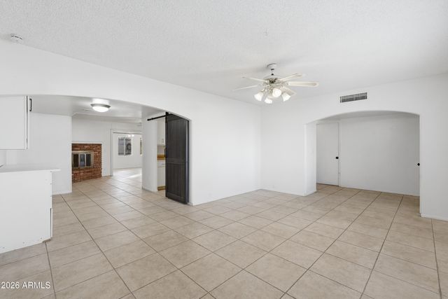 4045 W MONTEBELLO Avenue, Phoenix, AZ 85019