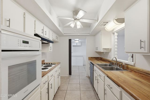 4045 W MONTEBELLO Avenue, Phoenix, AZ 85019