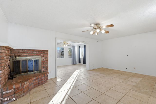 4045 W MONTEBELLO Avenue, Phoenix, AZ 85019