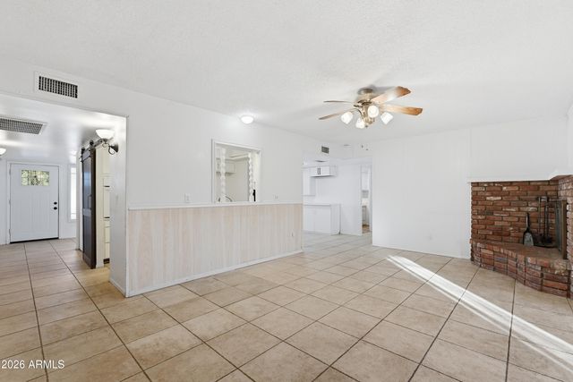 4045 W MONTEBELLO Avenue, Phoenix, AZ 85019