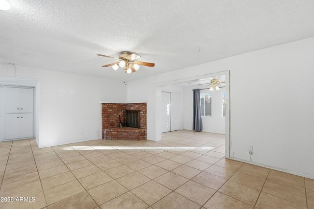 4045 W MONTEBELLO Avenue, Phoenix, AZ 85019