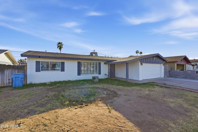 4045 W MONTEBELLO Avenue, Phoenix, AZ 85019