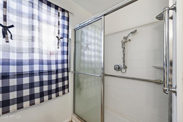 4045 W MONTEBELLO Avenue, Phoenix, AZ 85019