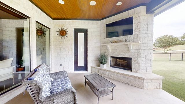9503 Bellechase Road, Granbury, TX 76049